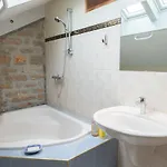 Gite L'Eolienne Maison Et Bergerie Renovee 9/10 Personnes Casa vacanze *