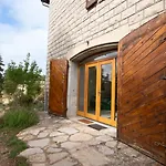 Gite L'Eolienne Maison Et Bergerie Renovee 9/10 Personnes * Le Recoux