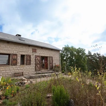 Gite L'Eolienne Maison Et Bergerie Renovee 9/10 Personnes Casa vacanze Le Recoux