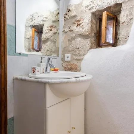 Gite L'Eolienne Maison Et Bergerie Renovee 9/10 Personnes Le Recoux