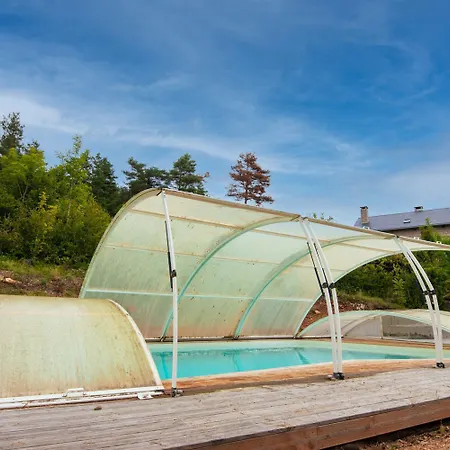 Gite L'Eolienne Maison Et Bergerie Renovee 9/10 Personnes Le Recoux