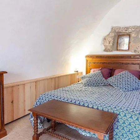 Prázdninový dům Gite L'Eolienne Maison Et Bergerie Renovee 9/10 Personnes *