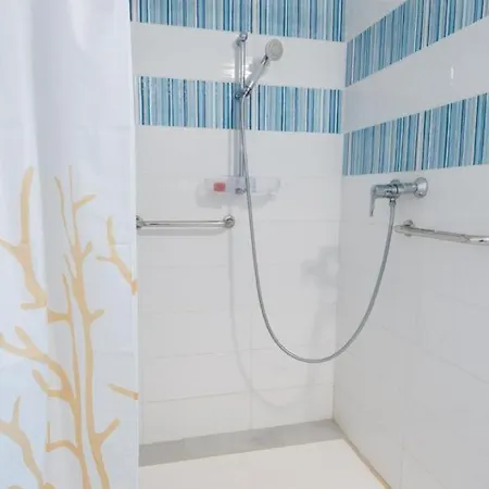 Gite L'Eolienne Maison Et Bergerie Renovee 9/10 Personnes Le Recoux